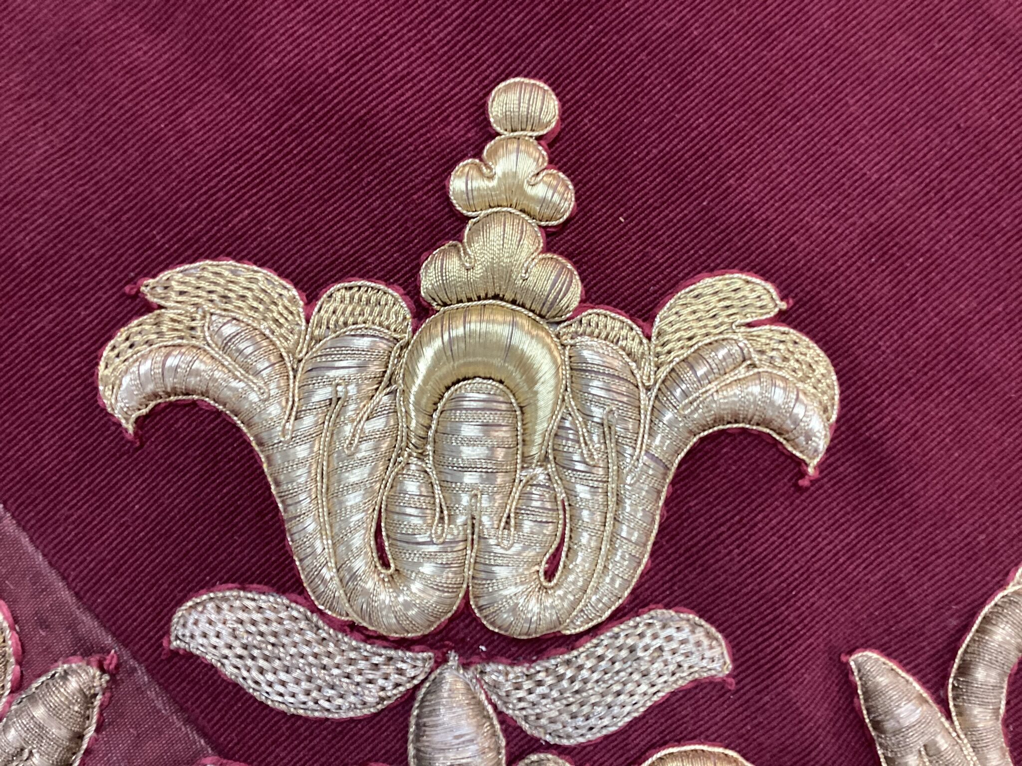 Goldstickerei_Applikation